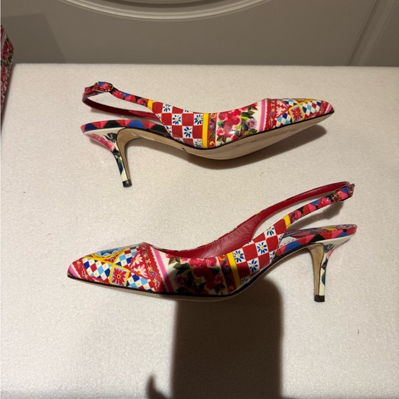 Dolce & Gabbana Women's Red Patterned Slingback Heels - Picture 3 of 5